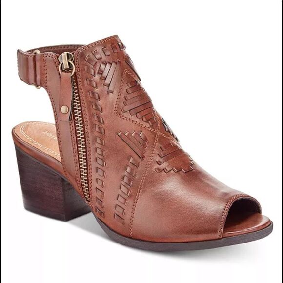 Bare traps Ivalyn BLOCK HEEL booties - Picture 1 of 6